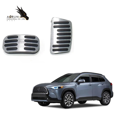 อุปกรณ์เสริมในรถยนต์กันลื่นชุดแป้นเหยียบเบรคคันเร่ง 2 ชุดสำหรับ Toyota Corolla Cross